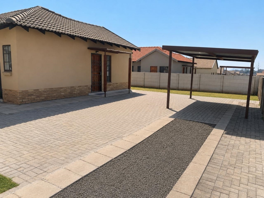 3 Bedroom Property for Sale in Waterkloof East North West